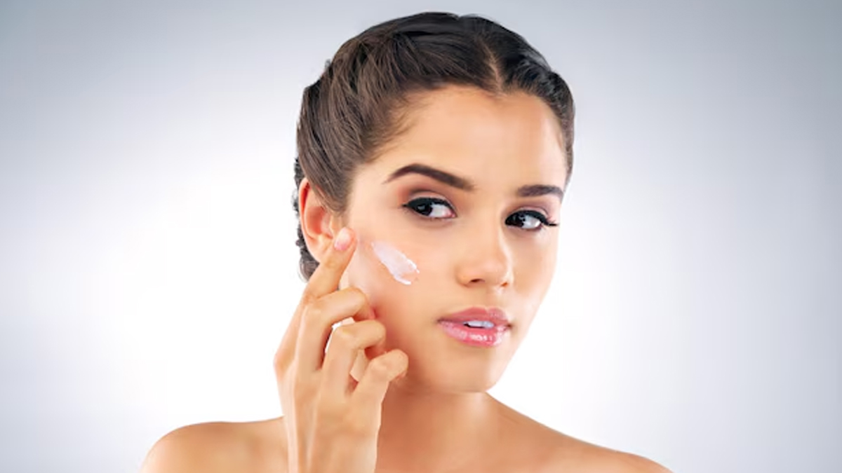 what to apply on sensitive skin before sleeping at night 01 (10)