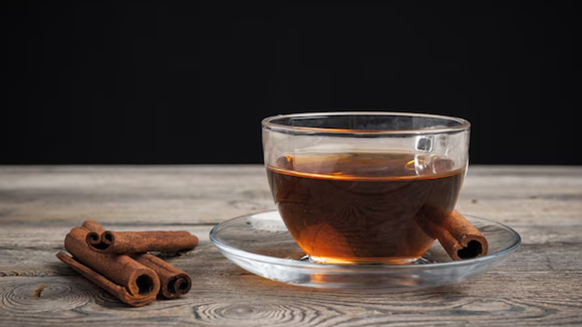 benefits of drinking cinnamon and dry ginger powder tea in winter in hindi 01 (5)