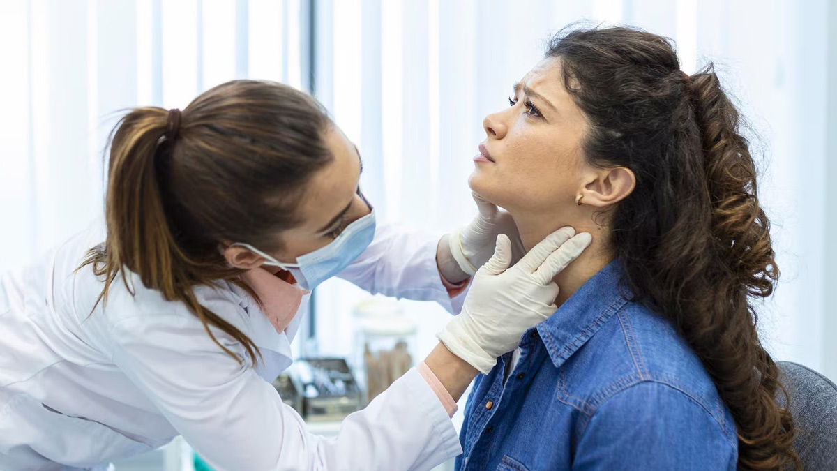 causes of sudden eyebrow hair loss 1 (9)