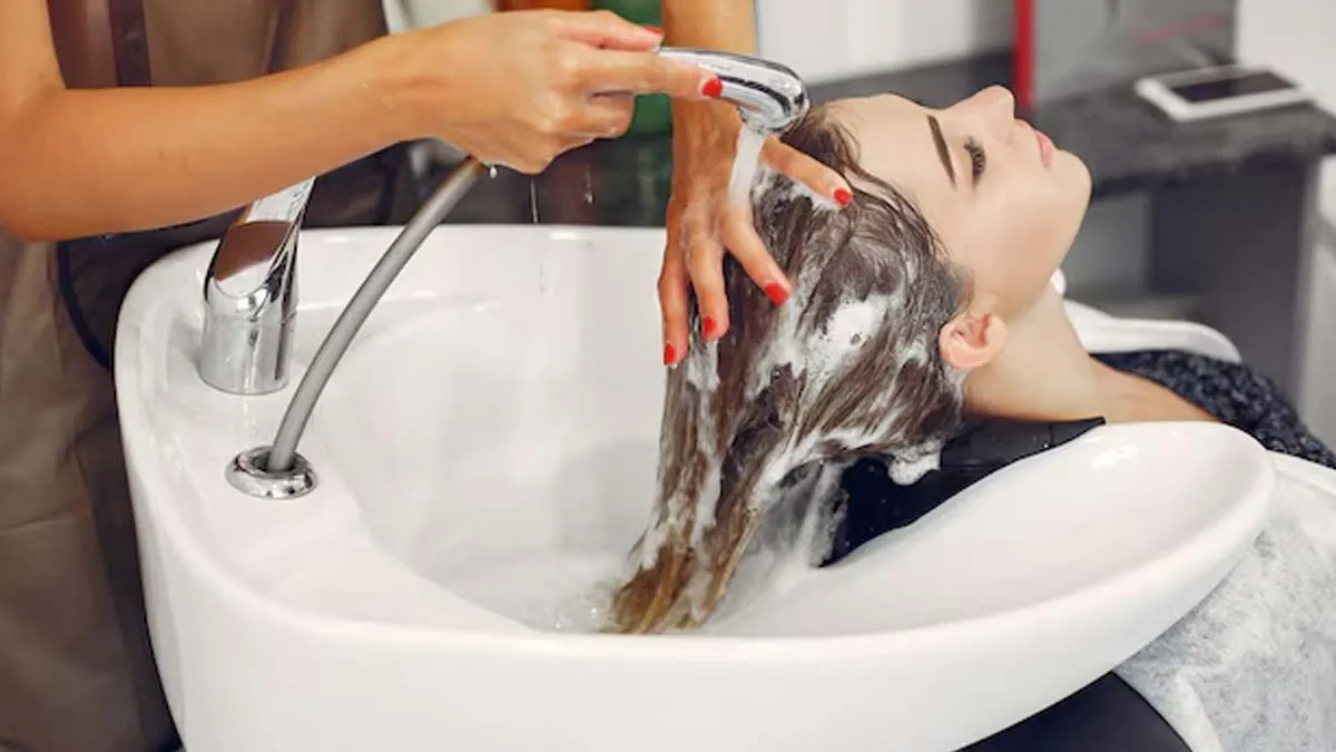 how to get rid of oily scalp and sticky hair 01 (25)