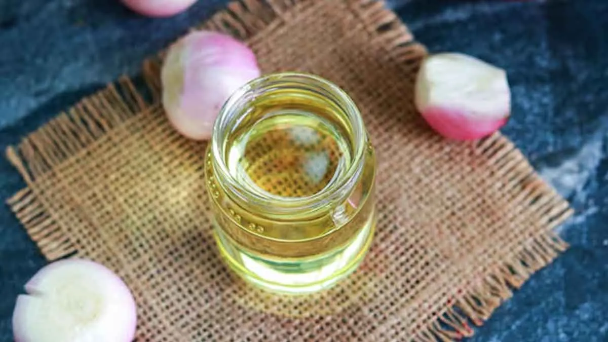 how to make onion oil for hair