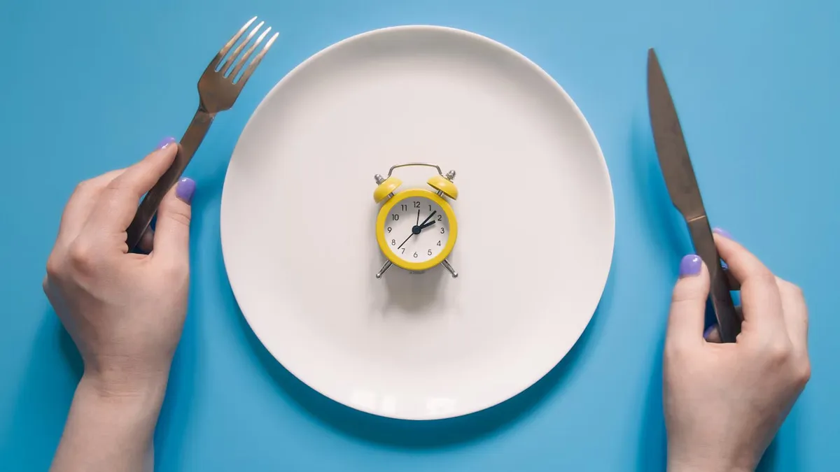 can intermittent fasting help with pmos 1