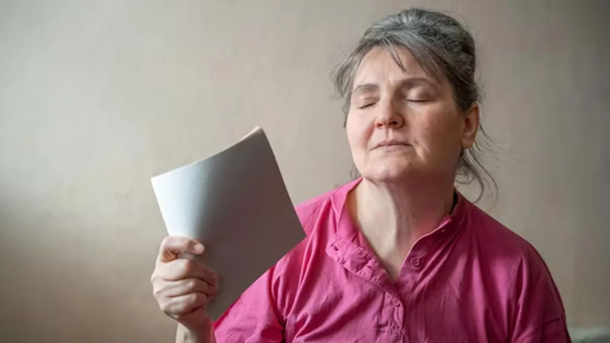 early symptoms of menopause 01 (1)