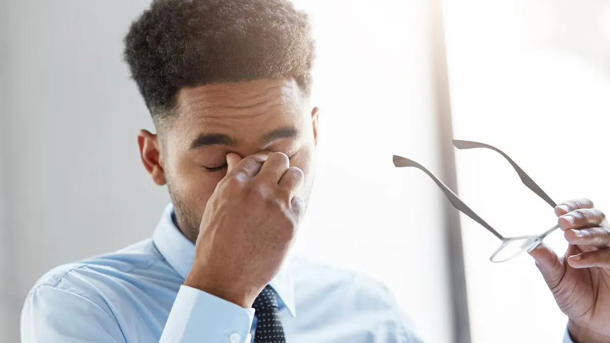 what could be the reasons for sudden temporary blurred vision 1