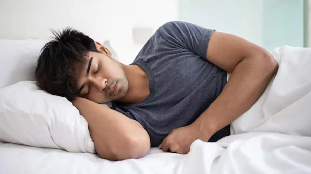 why we feel falling in sleeping