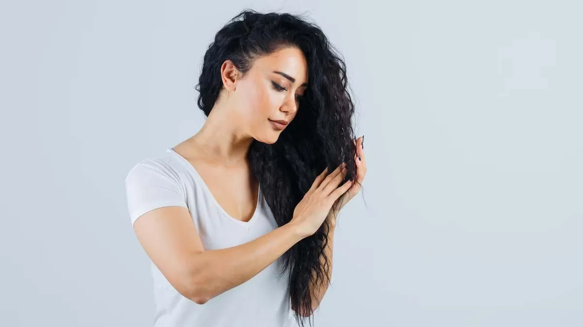 neem or aloe vera which is better for dandruff and scalp care 01 (8)