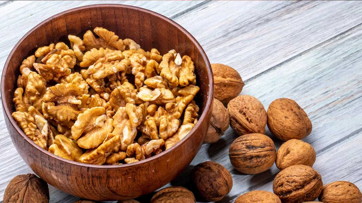 walnut-benefits-in-hindi