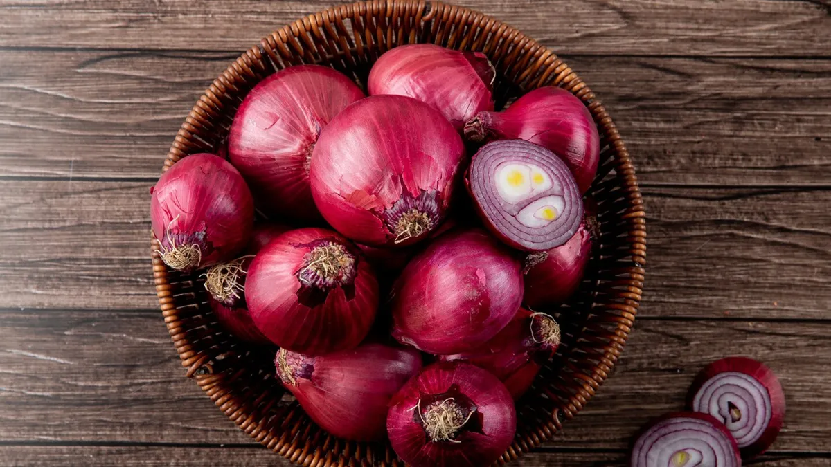 does-onion-control-cholesterol