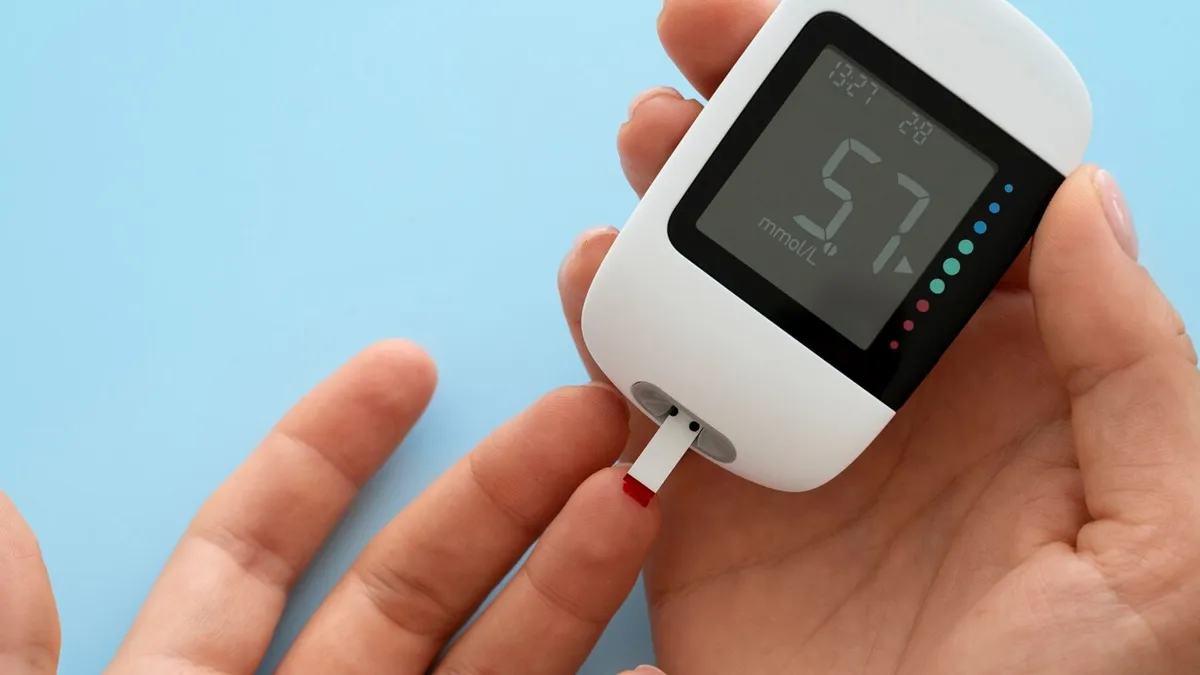 how-to-check-blood-sugar-level-at-home