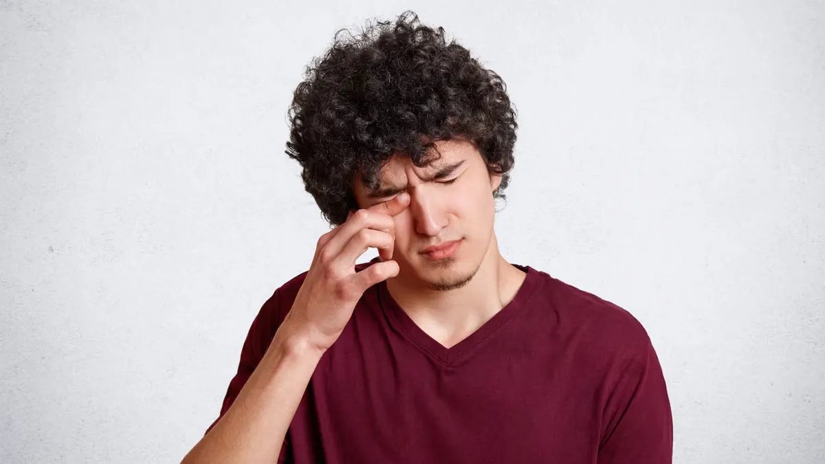 how to identify if eyes itching is allergy or normal 1