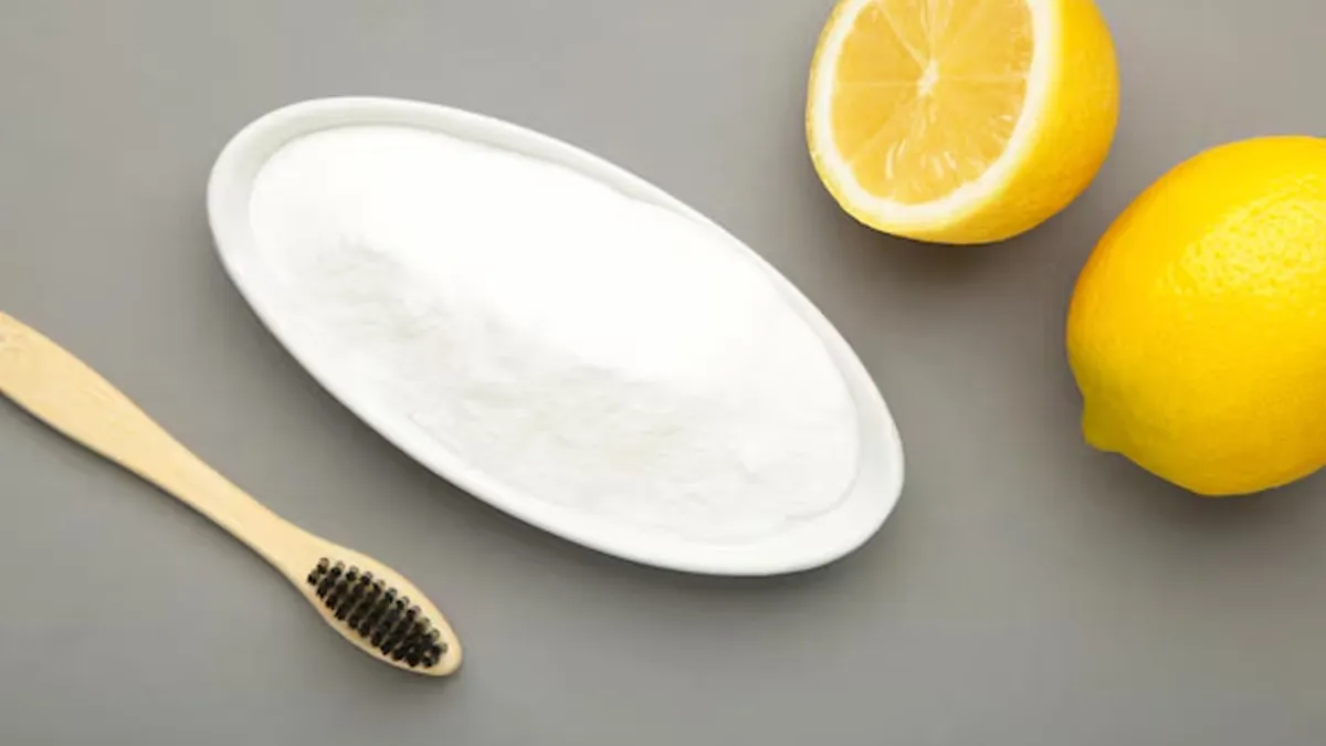 baking-soda-and-lemon-for-yellow-teeth