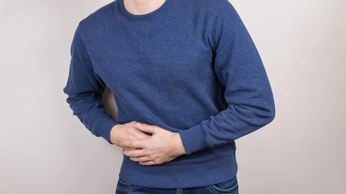 why does pain occur on the right side of the abdomen know the causes and preventive tips 1