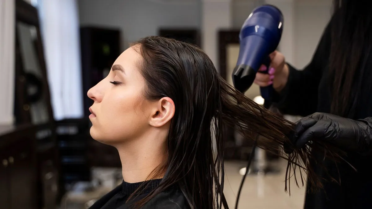 hair fall vs hair breakage difference