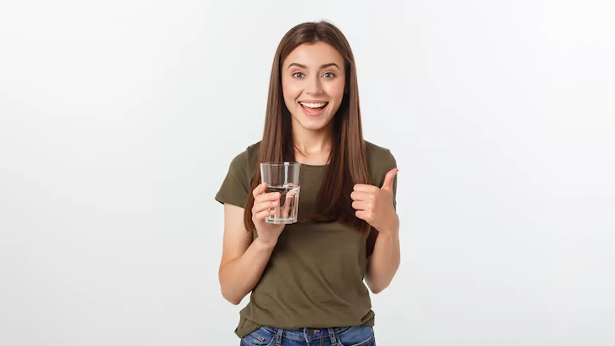 Lukewarm Water Or Normal Water Which Is Better To Keep Body Hydrated In Winter