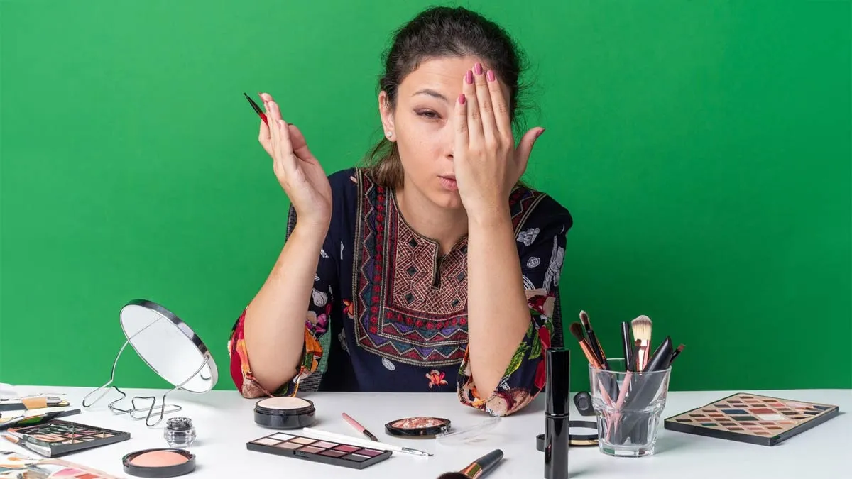 pimples after makeup causes