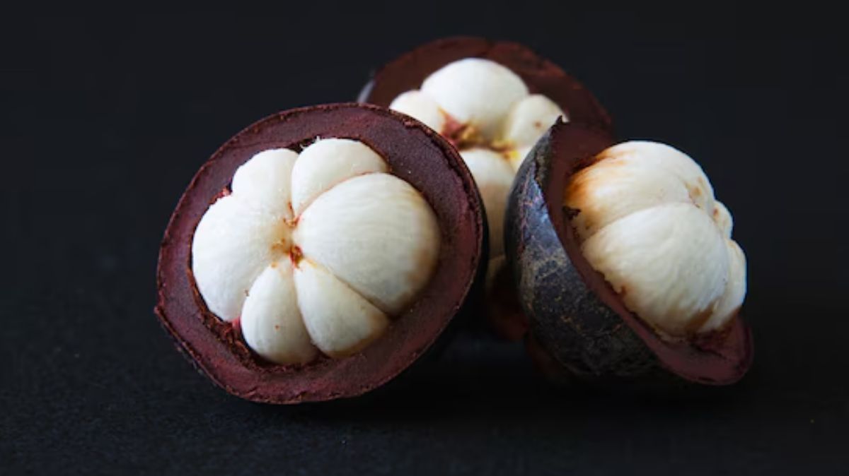 Mangosteen Benefits: இது தெரிஞ்சா மங்குஸ்தான் பழத்தை விடவே மாட்டீங்க! அவ்வளோ நல்லது!
