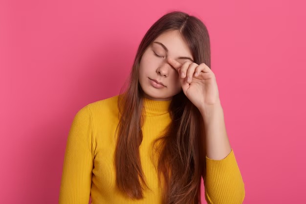 Home Remedies For Dry Eye: கண்களில் வறட்சி, எரிச்சல் தாங்க முடியலையா?... உடனடி தீர்வுக்கு ஈசியான வீட்டு வைத்தியங்கள்!