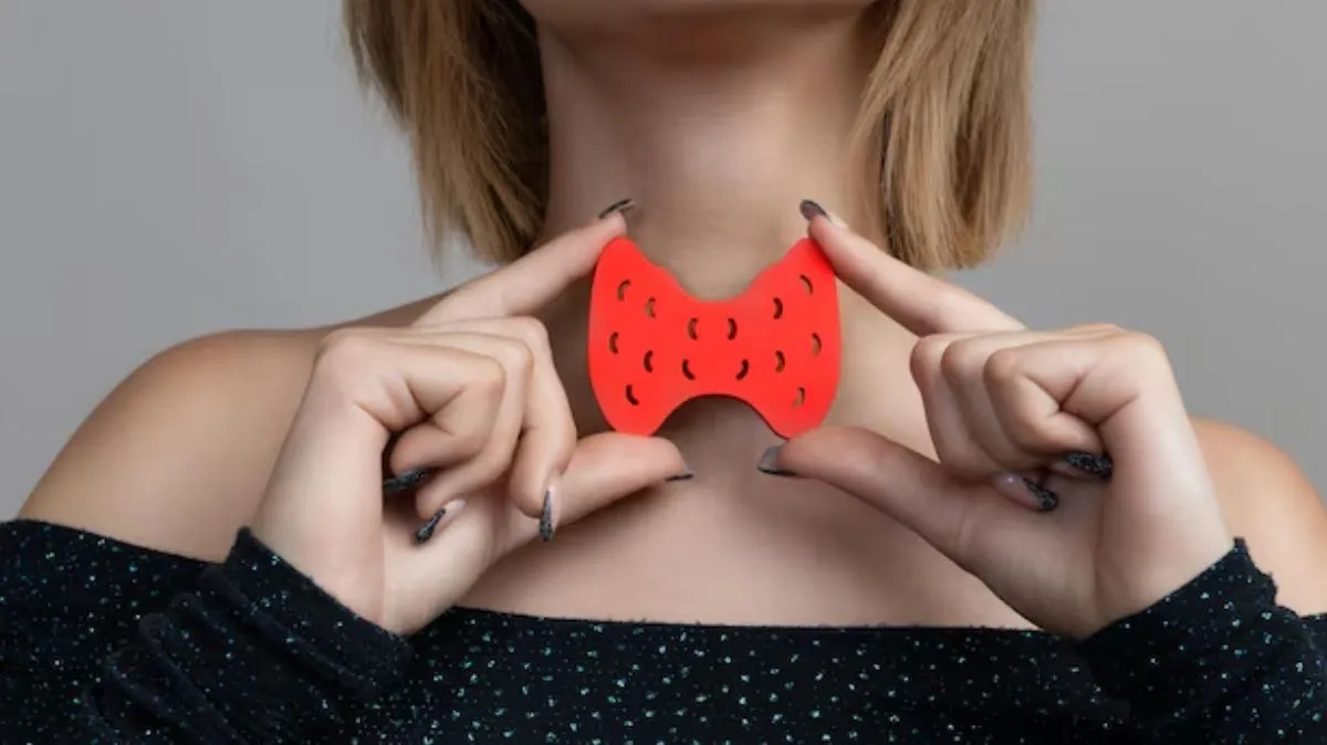 Hypothyroidism Diet: ஹைப்போ தைராய்டிசம் இருக்க.. அப்போ இந்த உணவுகளை நினைத்துக்கூட பார்க்காதீர்.!