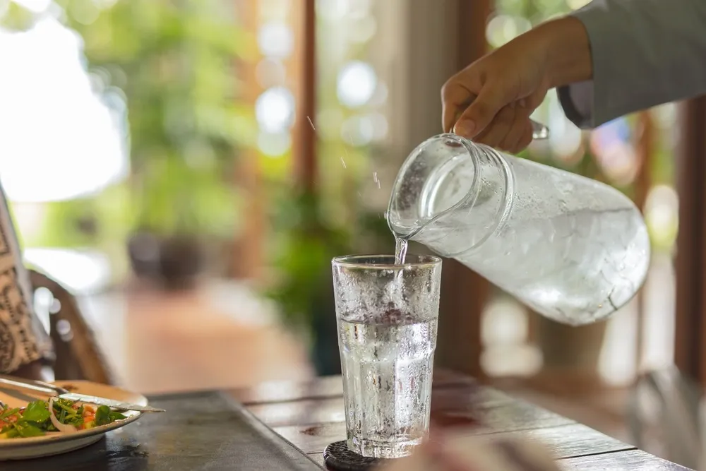 Cold Water: ஐஸ் வாட்டர் குடித்தால் உடல் எடை அதிகரிக்குமா? உண்மையை தெரிந்து கொள்ளுங்க!