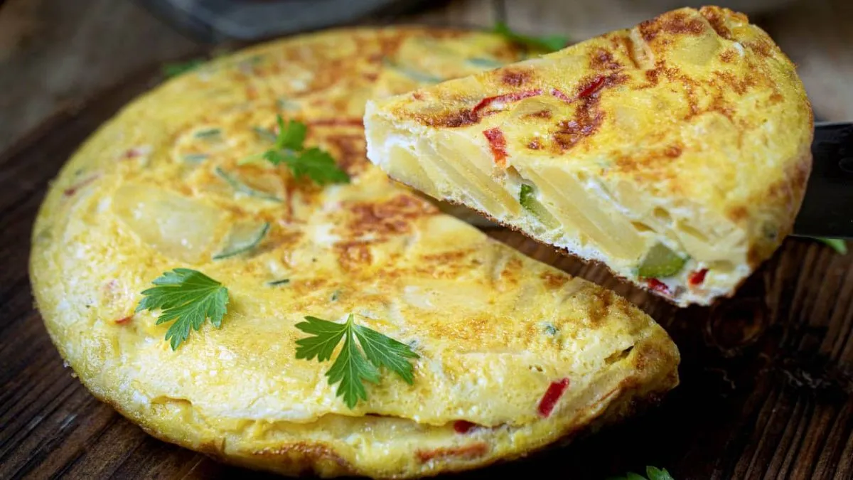 Spanish Omelet Recipe: பத்து நிமிஷம் போதும் காலை உணவுக்கு ஸ்பானிஷ் ஆம்லெட் ரெடி!!