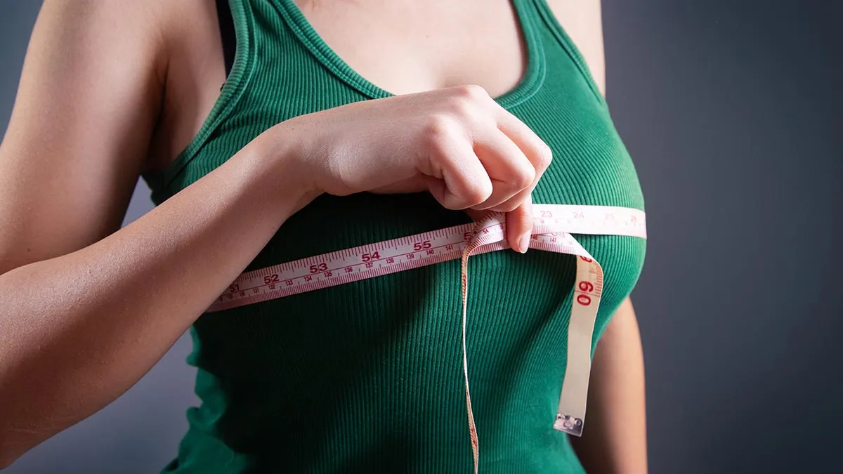 Increase Breast Size: உடற்பயிற்சி செய்தால் உண்மையில் மார்பக அளவு அதிகரிக்குமா? உண்மை இங்கே!