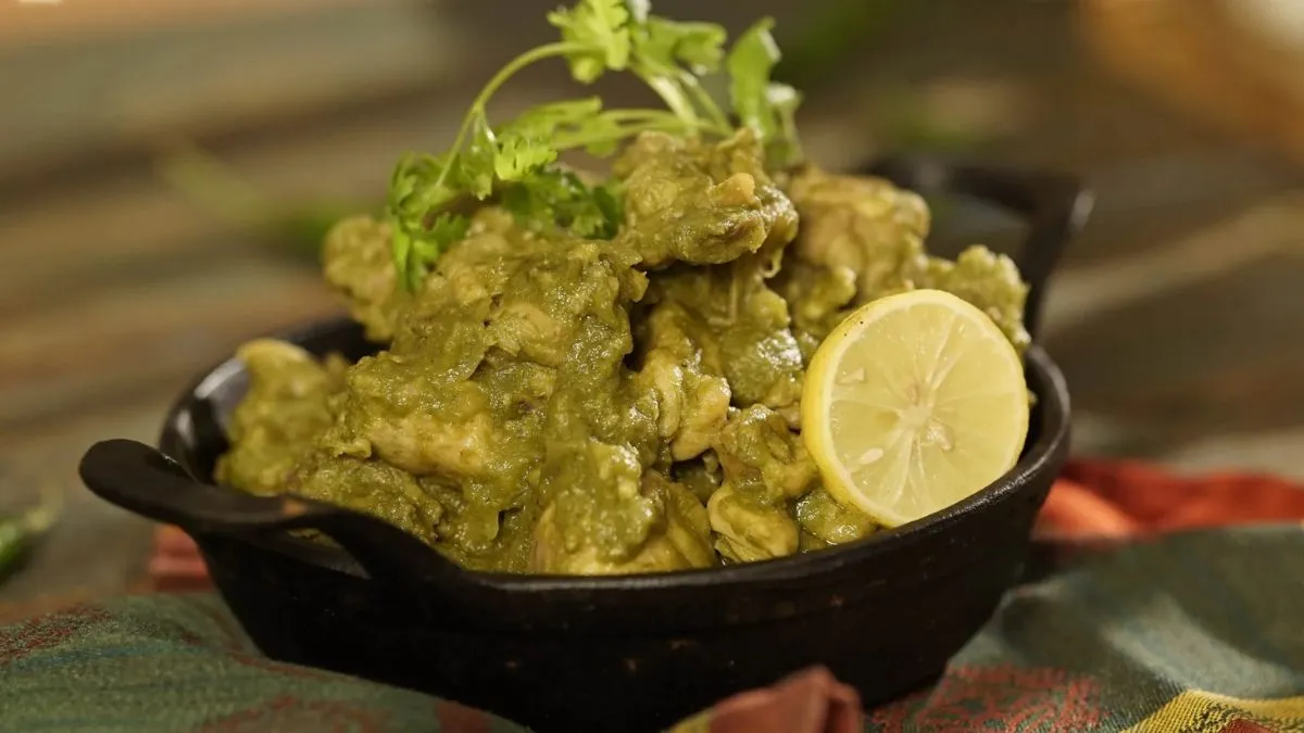 Green Chilli Chicken: இந்த சண்டே ஆந்திரா ஸ்டைல் கிரீன் சில்லி சிக்கன் செய்யலாமா? இதோ ரெசிபி!