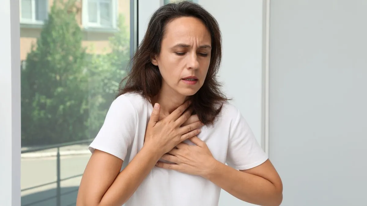Breast Cancer: மார்பக புற்றுநோய் நுரையீரல் தொடர்பான பிரச்சனைகளை ஏற்படுத்துமா?