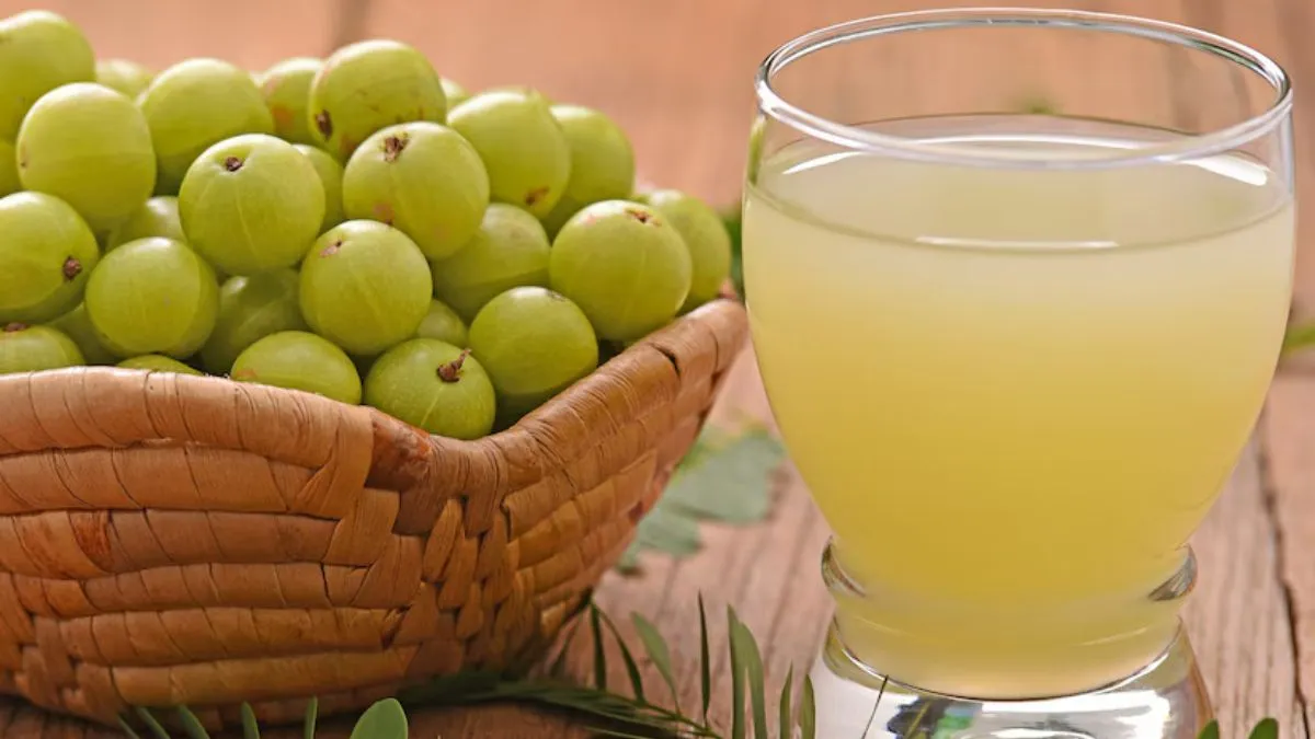 Amla juice at night: தினமும் இரவில் ஆம்லா சாறு குடிப்பதால் என்னாகும் தெரியுமா?