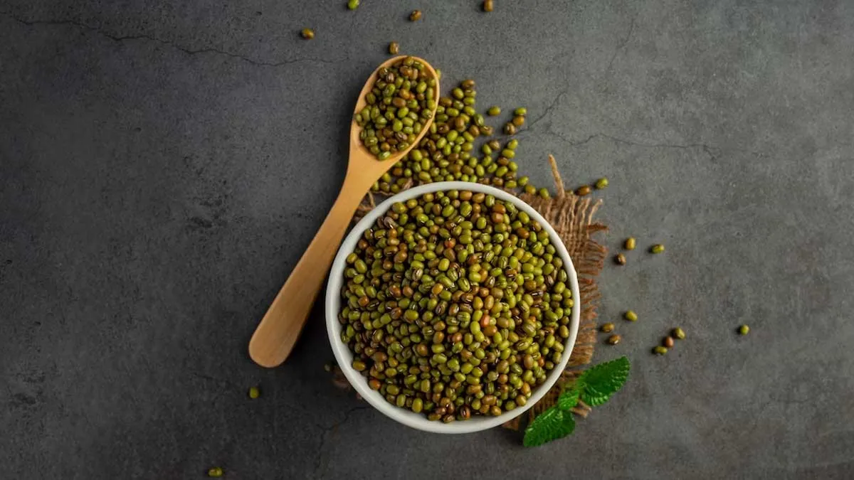 Green Moong Dal: கெட்ட கொலஸ்ட்ரால் முதல் BP வரை அனைத்து பிரச்சினைக்கும் இந்த ஒரு பருப்பு போதும்!