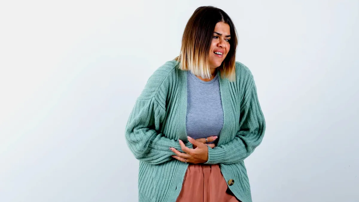 Stomach Bloating: மேல் வயிறு உப்பிக் கொண்டு வலிக்கிதா.? இத மட்டும் பண்ணுங்க.. சரி ஆகிடும்.!