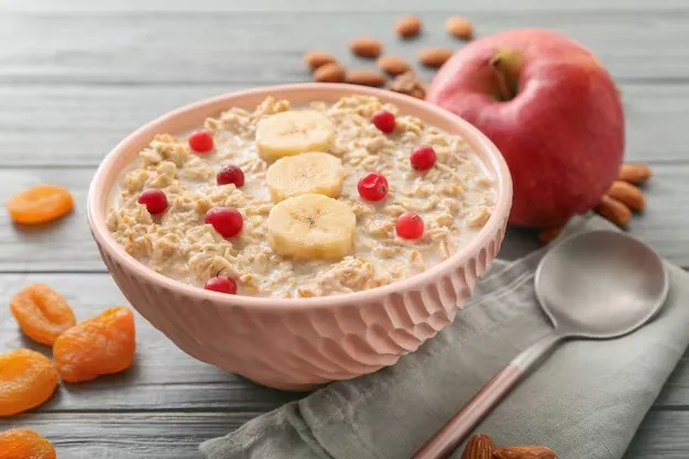 Side Effects of Oats for Breakfast: தினமும் காலையில் ஓட்ஸ் சாப்பிடுறீங்களா? - இந்த எச்சரிக்கை உங்களுக்கானது!