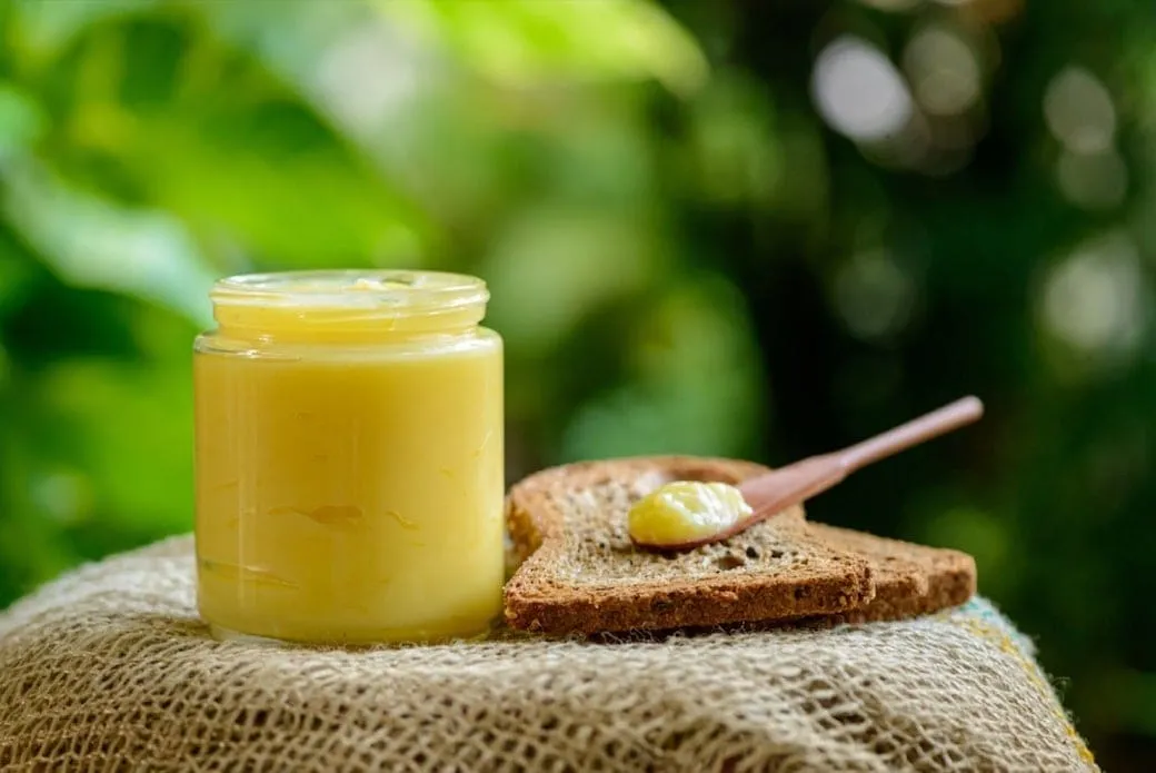 Ghee for Diabetics: சர்க்கரை நோயாளிகள் நெய் சாப்பிடலாமா? சாப்பிட்டால் என்னவாகும்?
