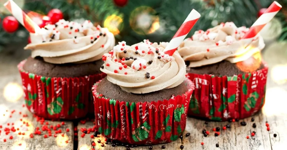 Christmas Cake: இந்த கிறிஸ்மஸ்கு எக்லஸ் மினி கிறிஸ்துமஸ் கேக் செய்யலாமா?