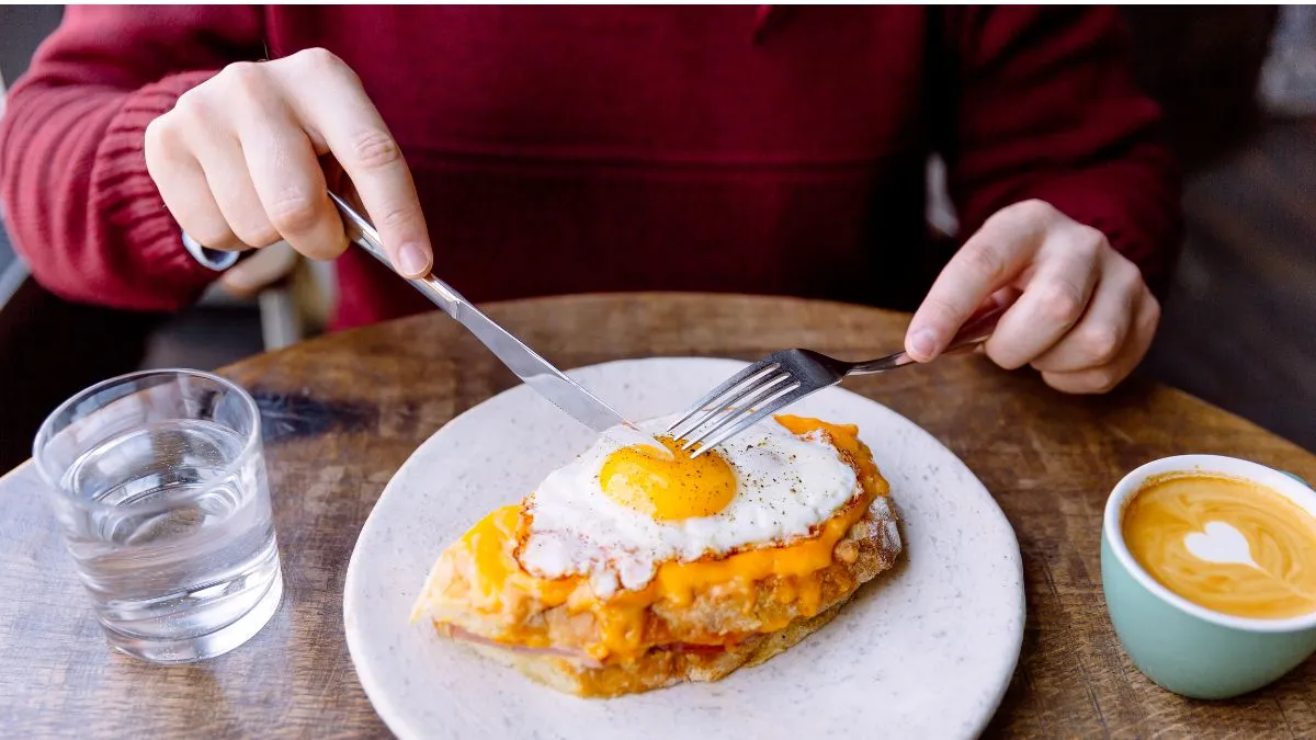 Eggs and Cholesterol: தினமும் முட்டை சாப்பிட்டால் கொலஸ்ட்ரால் அதிகரிக்குமா? உண்மை என்ன?
