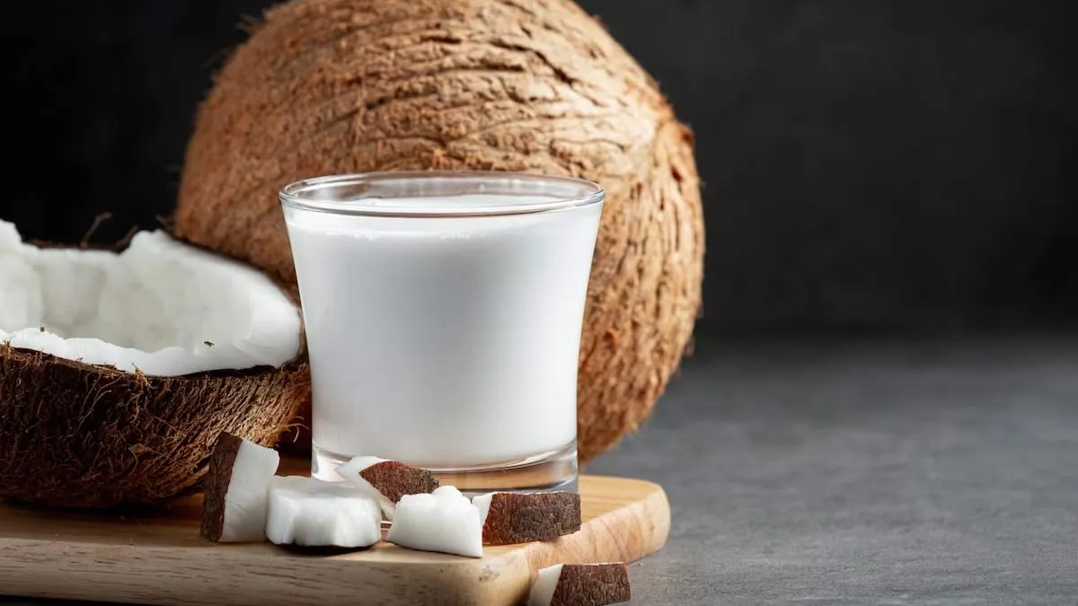 Coconut and Diabetes: நீரிழிவு நோயாளிகள் தேங்காய் பால் குடிப்பது எவ்வளவு நல்லது தெரியுமா?