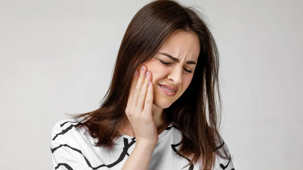 National toothache day 2025: தினமும் பல் துலக்குவது ஏன் ரொம்ப முக்கியம் தெரியுமா? நீங்க கட்டாயம் தெரிஞ்சிக்கணும்