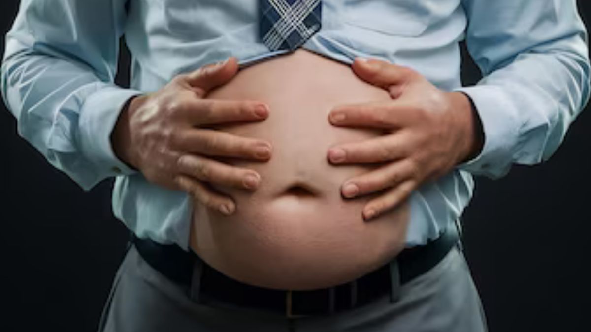 How to expel gas from the stomach to make a bloated stomach slimmer