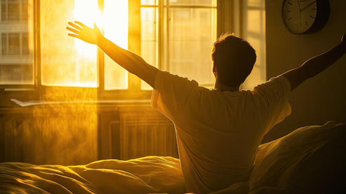 how to wake up early morning