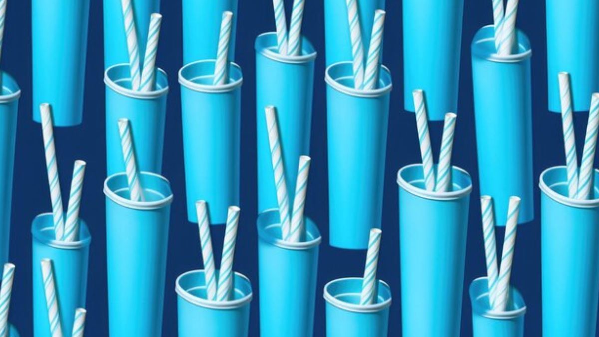 plastic straws