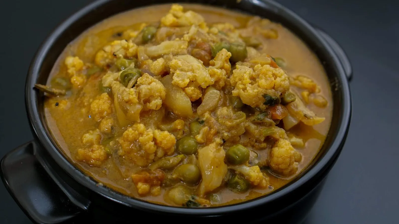 Cauliflower Gravy: அட உங்களுக்கு காலிபிளவர் பிடிக்குமா? அப்போ இப்படி கிரேவி செய்து சாப்பிடுங்க!