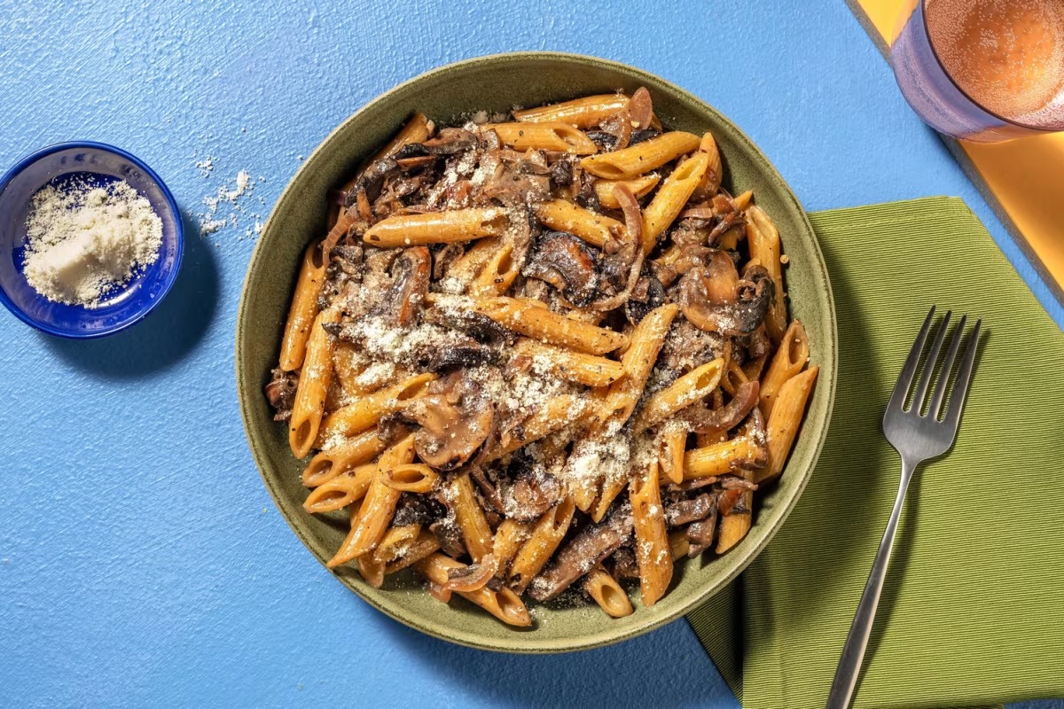 Mushroom Pasta: உங்களுக்கு ஒரே மாதரி பாஸ்தா சாப்பிட்டு போர் அடிக்குதா? இப்படி செய்து சாப்பிடுங்க!
