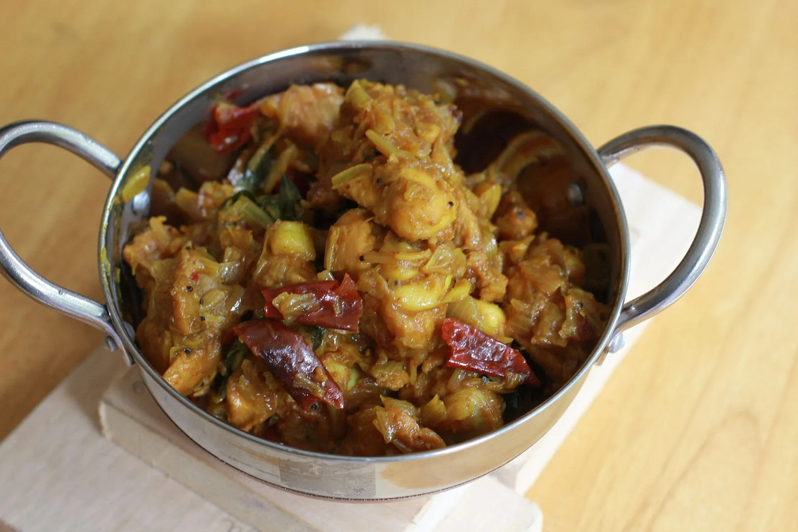 Asari Chicken Fry: சிக்கன் வாங்கினா ஆசாரி சிக்கன் வறுவல் ட்ரை பண்ணுங்க!!