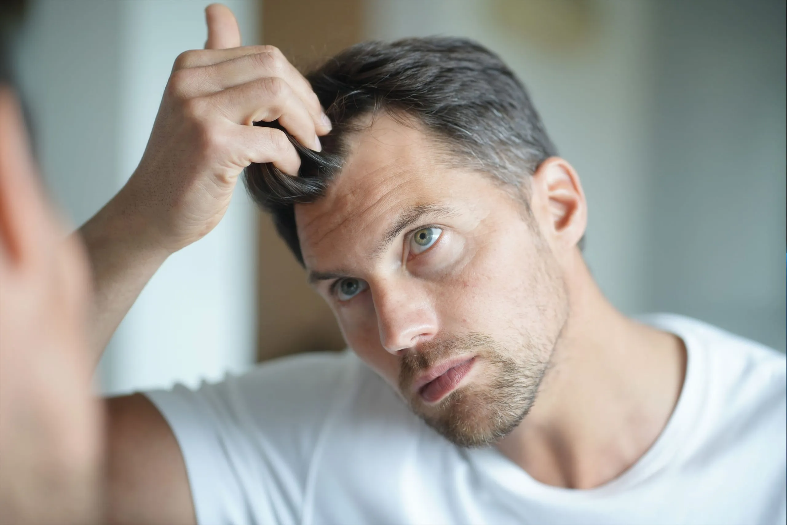 Low Testosterone: ஆண்களில் டெஸ்டோஸ்டிரோன் அளவு குறைவது முடி உதிர்தலை ஏற்படுத்துமா?