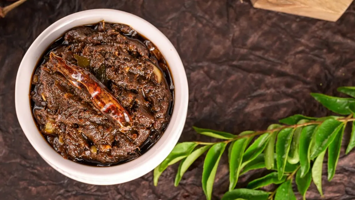 கறிவேப்பிலை சட்னி தெரியும்! கறிவேப்பிலை ஊறுகாய் தெரியுமா? இப்படி செஞ்சி பாருங்க மிச்சமே இருக்காது