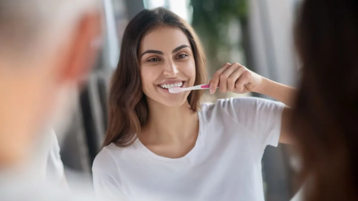 World oral health day 2025: பற்களின் ஆரோக்கியத்திற்கு நீங்க செய்யவே கூடாத தவறுகள் என்னென்ன தெரியுமா?
