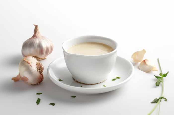 is-it-good-to-drink-garlic-tea-everyday-01