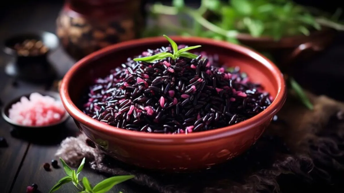 கருப்பு கவுனி அரிசி பற்றிய உண்மை தெரியுமா.? நன்மைகளோ ஏராளம்.! அப்படி என்ன இருக்கு இதுல.?