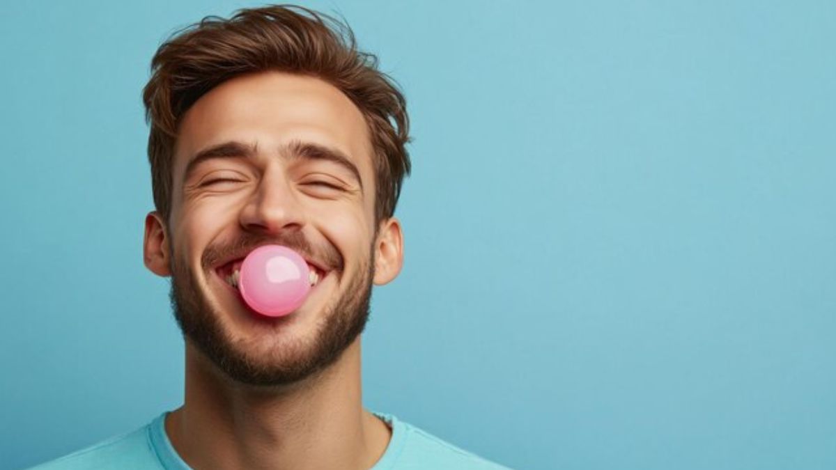 chewing gum helps facial fitness