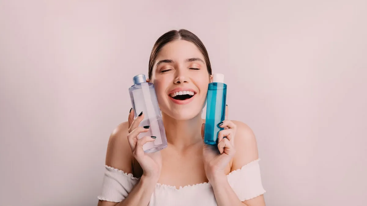 Face Toner: முகத்தில் எப்போது டோனரைப் பயன்படுத்த வேண்டும்? நிபுணர்கள் தரும் டிப்ஸ் இதோ!