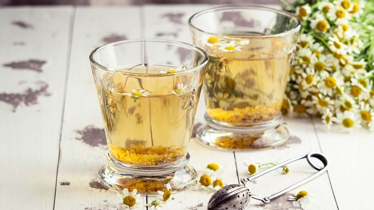 Chamomile Tea Benefit: ஜெட் வேகத்தில் உடல் எடையை குறைக்கனுமா? அப்போ இந்த டைம்ல கெமோமில் டீ குடிங்க!